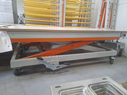 Zdjęcie przedmiotu: Столярне обладнання (візки та транспортні столи) від CRAFTDREW