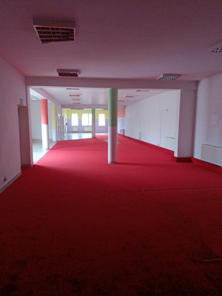 Zdjęcie przedmiotu: !Lokal użytkowy o pow. 289 m2 w Gr&oacute;jcu przy ul. Kr&oacute;tkiej 3