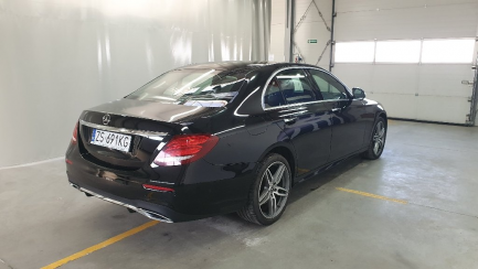 Zdjęcie przedmiotu: Mercedes-benz E220 d 4-Matic 9G-TRONIC