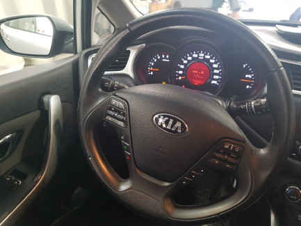 Zdjęcie przedmiotu: Kia CEE'D 1.6 CRDi M