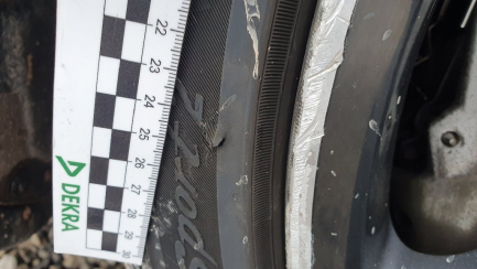 Zdjęcie przedmiotu: Mercedes-benz CLS550 sedan