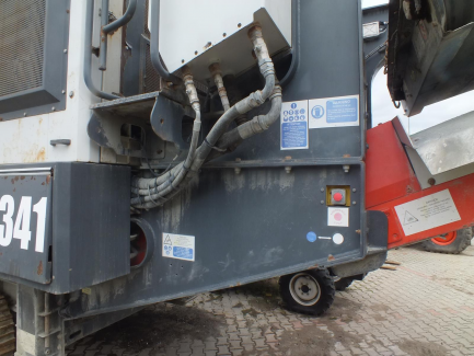 Zdjęcie przedmiotu: SANDVIK QJ341 self-propelled jaw crusher