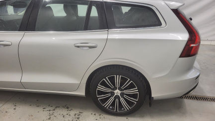 Zdjęcie przedmiotu: Volvo V60 B4 B Inscription aut