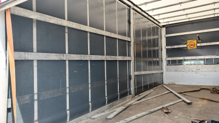 Zdjęcie przedmiotu: Mitsubishi Canter Fuso 7C18 E6 7.5t