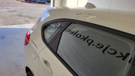 Zdjęcie przedmiotu: BMW 218d Advantage aut