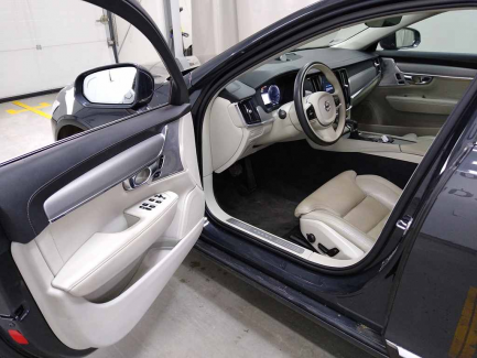 Zdjęcie przedmiotu: Volvo V90 2.0 D5 Inscription AWD Getr
