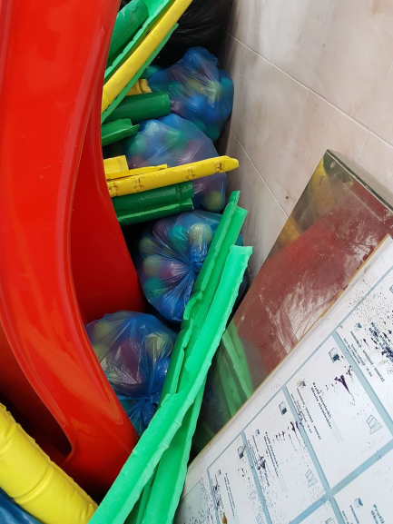 Zdjęcie przedmiotu: KONSTRUKCJE PLACU ZABAW
