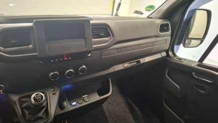 Zdjęcie przedmiotu: Renault Master FWD 2.3 dCi E6 3.5t L3H1 Pack Clim S&S+E
