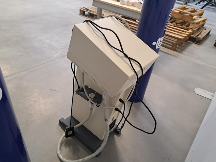 Zdjęcie przedmiotu: Апарат косметичний Радіочастотна мікроголка MR18-2S