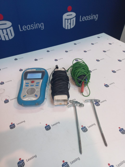 Zdjęcie przedmiotu: Earth resistance meter METREL MI 3123
