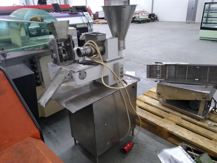 Zdjęcie przedmiotu: Maszyna do napełniania i formowania pierog&oacute;w ANKO FOOD MACHINE CO. LTD. TAIWAN XTL-700 XL