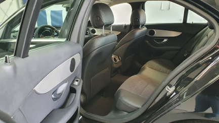 Zdjęcie przedmiotu: MERCEDES C 220 d 4MATIC 9G-TRONIC