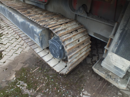 Zdjęcie przedmiotu: SANDVIK QJ341 self-propelled jaw crusher