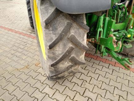 Zdjęcie przedmiotu: John Deere 6430 tractor + KNOCH I front loader