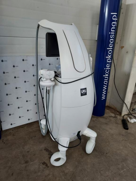 Zdjęcie przedmiotu: A medical device for the regeneration and stimulation of skin tissues with LPG CELLU M6 ALLIANCE