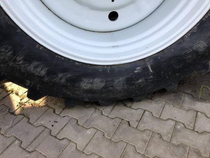 Zdjęcie przedmiotu: Steyr 6185 CVT Eco-Tech farm tractor