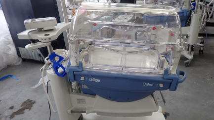 Zdjęcie przedmiotu: Closed incubator for premature babies and sick newborns DRAGER Caleo