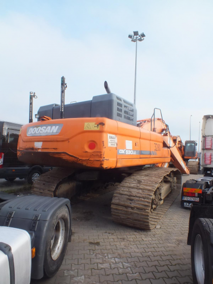 Zdjęcie przedmiotu: Koparka gąsiennicowa DOSSAN DX 530 LC-3