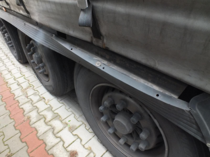 Zdjęcie przedmiotu: KOGEL S24-1 curtain semi-trailer