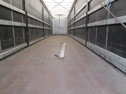 Zdjęcie przedmiotu: FLIEGL SZS320 Curtain semi-trailer