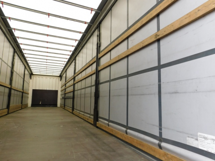 Zdjęcie przedmiotu: KRONE SD Curtain semitrailer