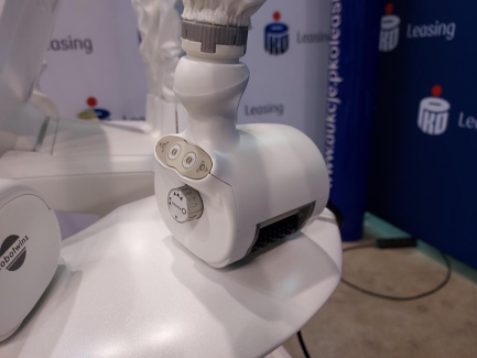 Zdjęcie przedmiotu: Laser medyczny  I-TECH INDUSTRIES ICOONE h laser 2