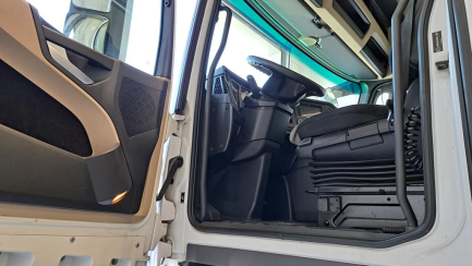 Zdjęcie przedmiotu: Mercedes-Benz Actros E6 18.0t