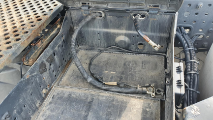 Zdjęcie przedmiotu: Iveco AS440T/P 4x2 Hi-Way