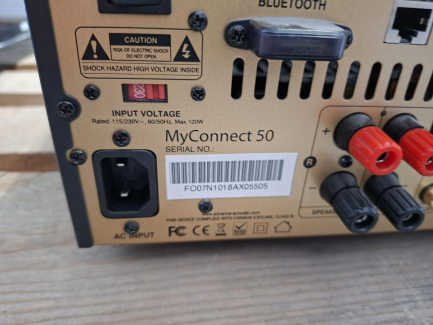 Zdjęcie przedmiotu: ADVANCE PARIS MYCONNECT 50 streaming player + ADVANCE PARIS KUBIK KC800 speakers (2 pcs.)