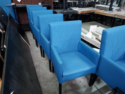 Zdjęcie przedmiotu: A set of furniture equipment