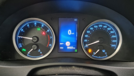 Zdjęcie przedmiotu: Toyota Corolla sedan 1.6 Comfort