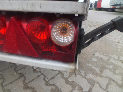 Zdjęcie przedmiotu: Przyczepa skrzyniowa i kurtynowa z osiami centralnymi PLANDEX PTL 18