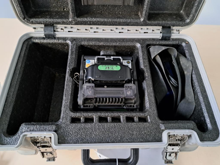 Zdjęcie przedmiotu: SUMITOMO T-57 fiber optic splicer