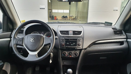 Zdjęcie przedmiotu: Suzuki Swift Hatchback