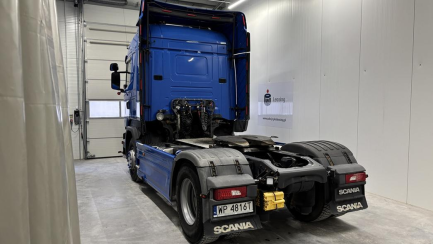 Zdjęcie przedmiotu: SCANIA R410 E6 19.0t LA 4x2 HNA Highline