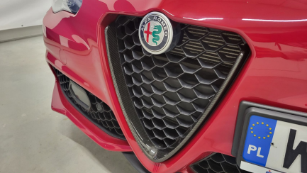 Zdjęcie przedmiotu: ALFA ROMEO GIULIA 2.0 Turbo Veloce TI Q4 aut Pojazd po długotrwałym postoju!