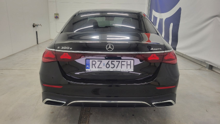 Zdjęcie przedmiotu: Mercedes-benz E 300 e AMG LINE PREMIUM 4Matic