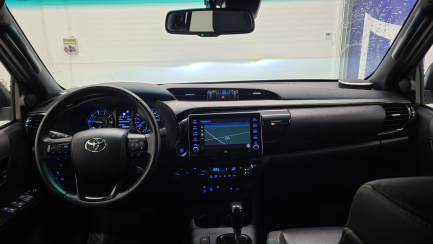 Zdjęcie przedmiotu: Toyota Hilux 2.8 D-4D Double Cab Invincible 4x4 aut