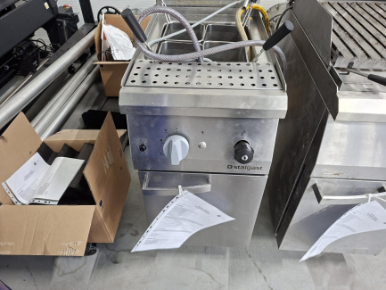 Zdjęcie przedmiotu: Zestaw sprzętu gastronomicznego