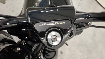 Zdjęcie przedmiotu: Harley Davidson Road King Special