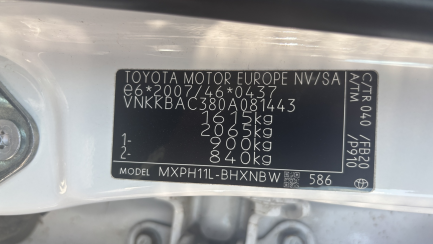 Zdjęcie przedmiotu: Yaris Toyota Hybrid Comfort e-CVT Declaration of loss of registration certificate
