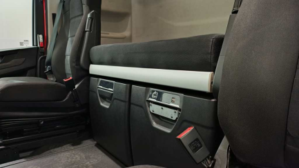 Zdjęcie przedmiotu: Iveco S-Way E6d 18.0t Oświadczenie o utracie DR