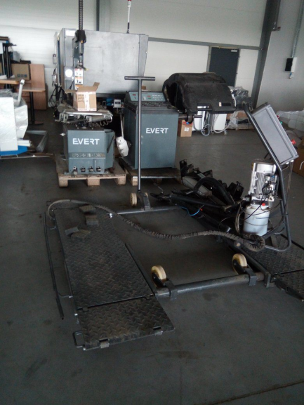 Zdjęcie przedmiotu: Vulcanization equipment (lift, balancing machine, assembly machine)