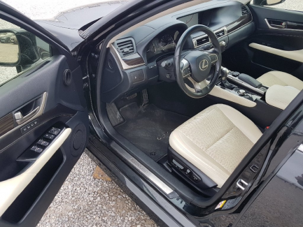 Zdjęcie przedmiotu: Lexus GS300 Prestige