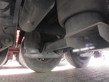 Zdjęcie przedmiotu: KRAKER CF-Z CF200 moving floor semi-trailer