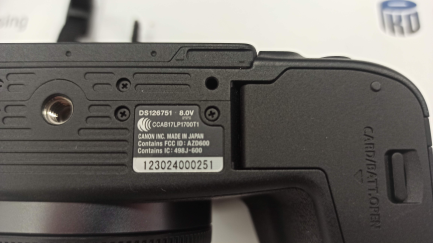 Zdjęcie przedmiotu: Canon EoS RP camera