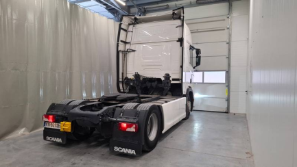 Zdjęcie przedmiotu: SCANIA R460 Super E6 18.0t 4x2 NA Highline