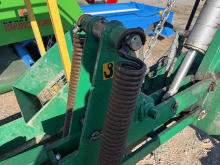 Zdjęcie przedmiotu: Rowkowa sadzarka leśna Masarykův les Křtiny RZS-1 