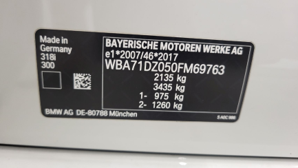 Zdjęcie przedmiotu: BMW 318i Sport Line aut