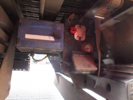 Zdjęcie przedmiotu: KRAKER CF-Z CF200 moving floor semi-trailer